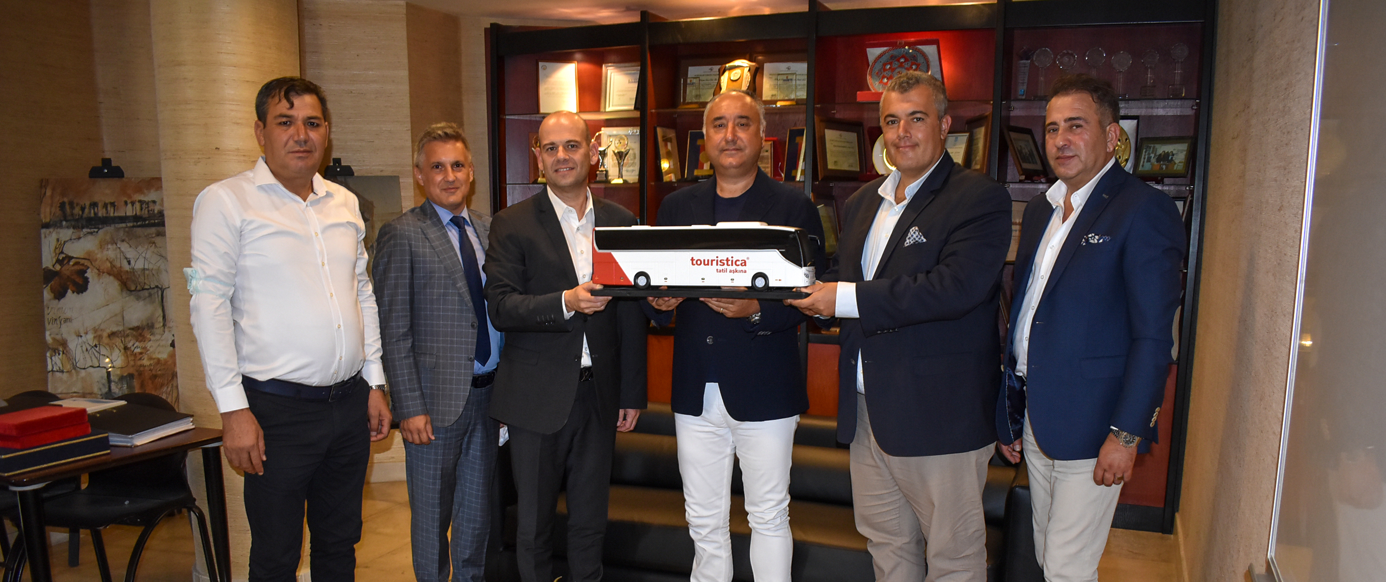 TEMSA’dan Diana Travel’e 5 Maraton, 2 MD9 teslimatı!